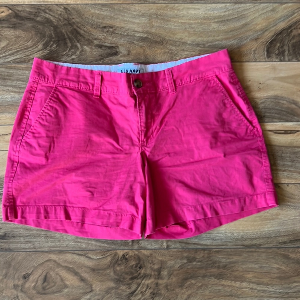 Women’s Old Navy Shorts Watermelon Red Color Size 4
